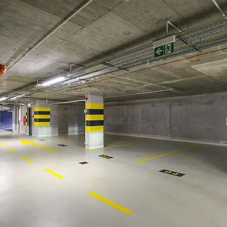 Herbu Oksza Ursus Ac Parking By Mia