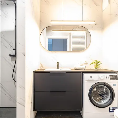 Herbu Oksza Ursus Ac Parking By Mia * Varšava